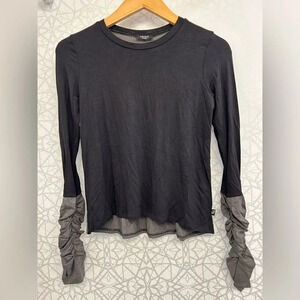 NWT Terez ruched sleeve top. Black and gray / army green girls XL